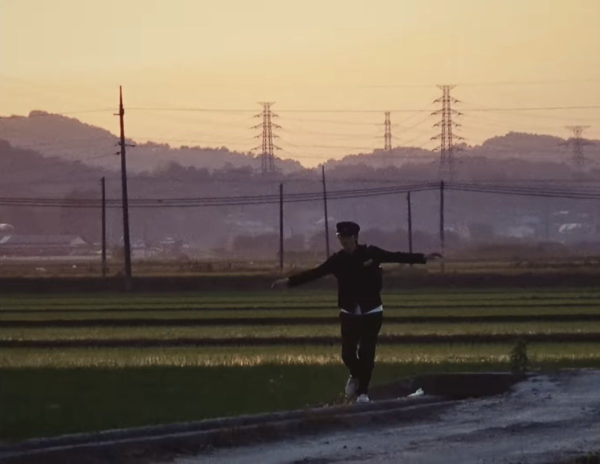 justh9167's tweet photo. 나티 뮤비 이렇게나 잘뽑혔다고? 
너무 내 스타일임.. 제발 한번씩만 꼭 봐주세요… https://t.co/Kipw7XZ7Dq