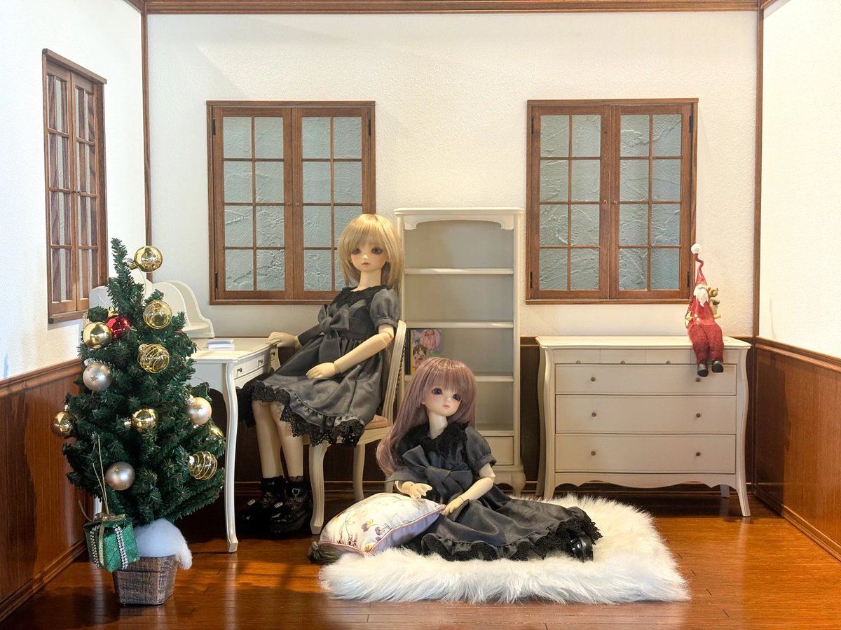 petit_continue's tweet photo. ⏰ いよいよ明日までですよ！

昨日からスタートしたTIME SALEも加わり、

今回のアフターセール最大のチャンスになりました。

✨ 5,000円・10,000円・30,000円OFFクーポン

🎁 ネーム入りアクリルチャーム（非売品）プレゼント

さらに、

🎁 一部の特別セットには、この期間だけの限定特典もご用意しています。

これらの特典も、

明日23:59で終了です。

ご紹介した商品はもちろん、

まだまだ魅力的な家具やドール家具をご用意しています😊

「いつか。」

そう思っていた家具がありましたら、

ぜひこの機会に。

あなたのお気に入りの一台が、

きっと見つかります。

▼商品一覧はこちら
https://t.co/prBpcDeAFA