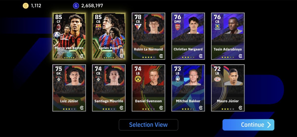 SjForYou_'s tweet photo. Lahm 100 coins 
Cr7 200 coins
Puyol,Van Basten,Rooney are obviously gifts https://t.co/ymfZmMgxed