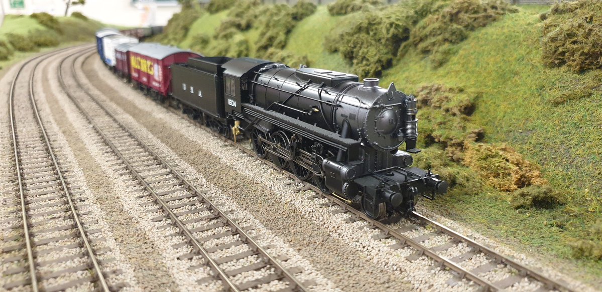 57305films's tweet photo. Rapido's S160 No. 1604. This model is just beautiful. Definitely a contender for model of the year https://t.co/t757mDeJd1