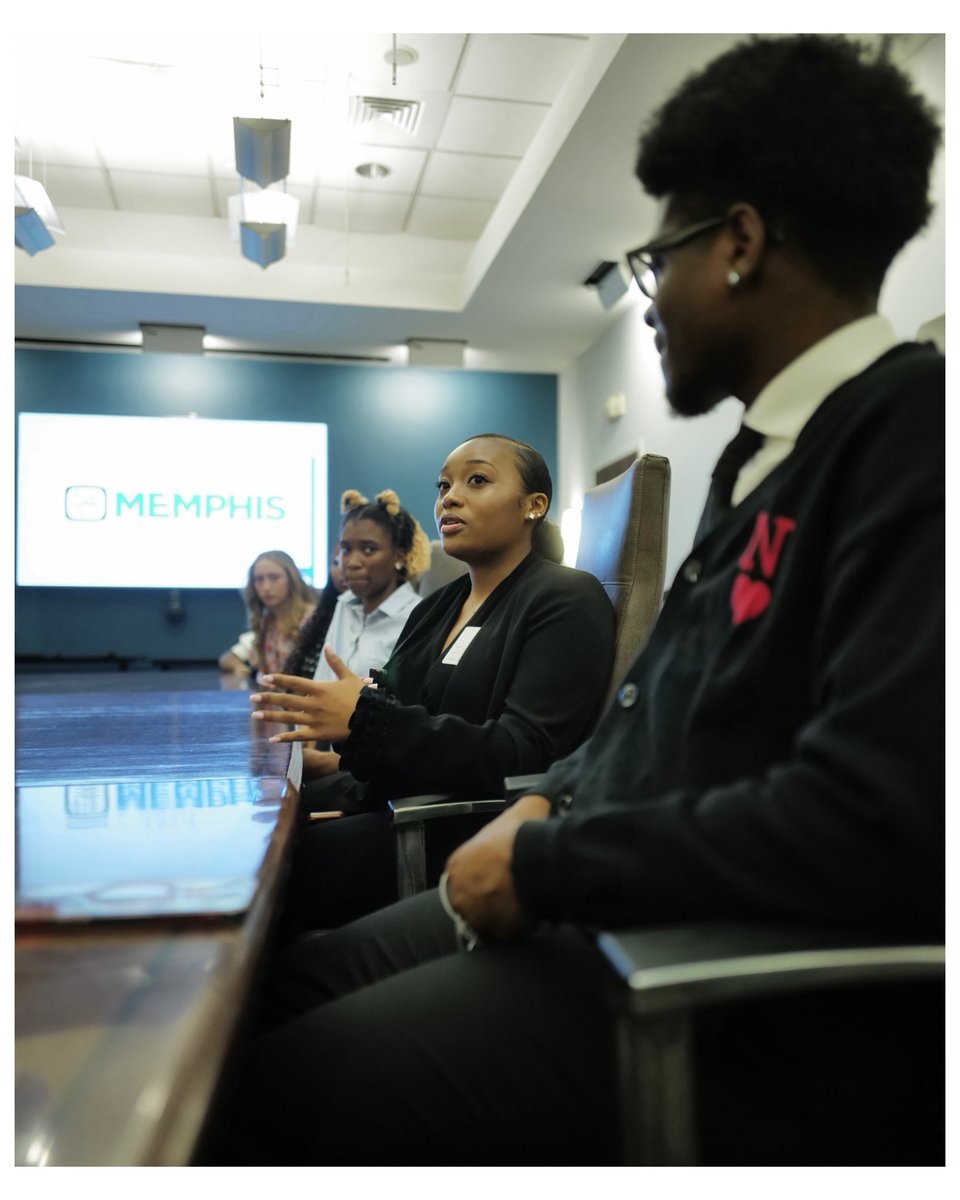 mayorpaulyoung's tweet photo. The most exciting part of being Mayor is watching young boys and girls grow into young professionals. There’s something about being young, the problems of the world aren’t yours to fix yet, and still, your voice alone moves things. https://t.co/K4UG3Jizmt