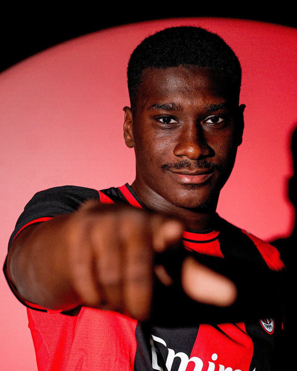 allfootb_update's tweet photo. ✅✅𝗗𝗘𝗔𝗟 𝗗𝗢𝗡𝗘: 

AC Milan have signed defender Sankhoun Diawara from ESTAC Troyes for around €3M.

Contract until 2031.

(Source: @acmilan ) 🔴⚫ https://t.co/FYtlAK7Ebv