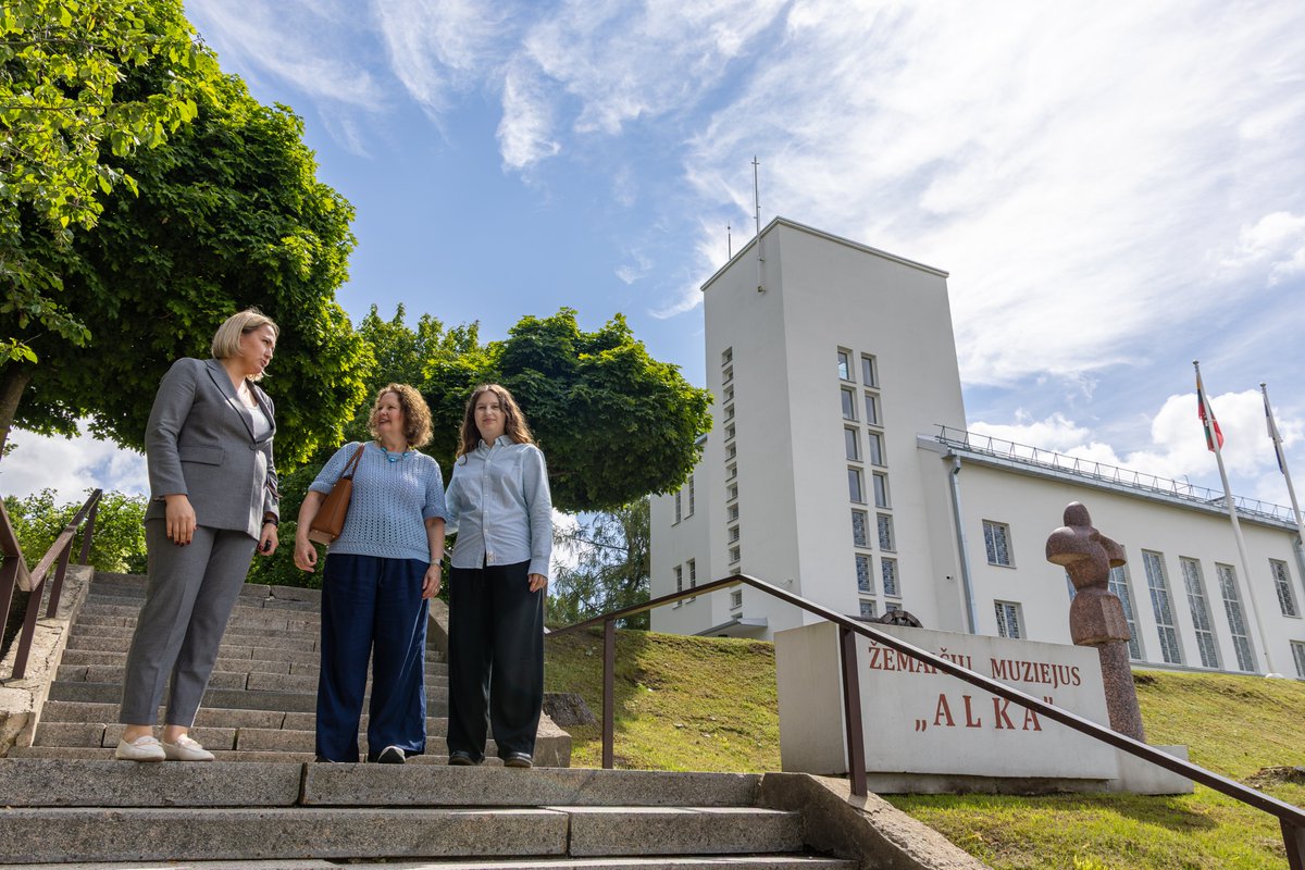 ukinlithuania's tweet photo. The visit in #Telšiai continued at the #SamogitianMuseum "Alka", offering a fascinating insight into the history & cultural heritage of the town & the region of #Samogitia. We thank the Director Eva Stonkevičienė for the wonderful tour & look forward to joint cooperation. #UKinLT https://t.co/7mkjNmdBCN