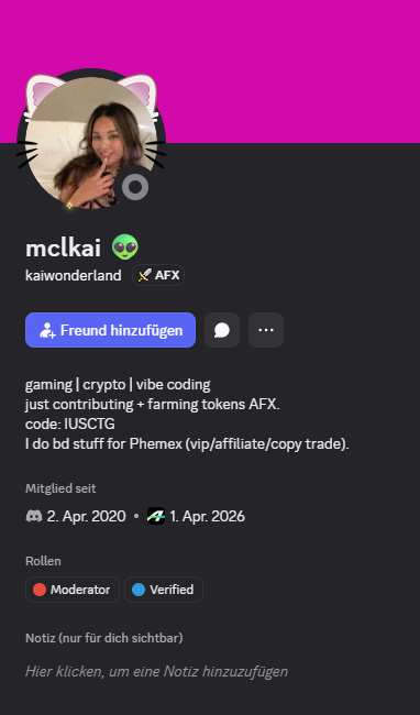 Art0fDeFi's tweet photo. 2/ Meanwhile, in AFX’s Discord she is still fully active…  

…and holds Moderator status.  

So the public-facing link gets scrubbed, but the internal role at AFX remains.  

Interesting timing.