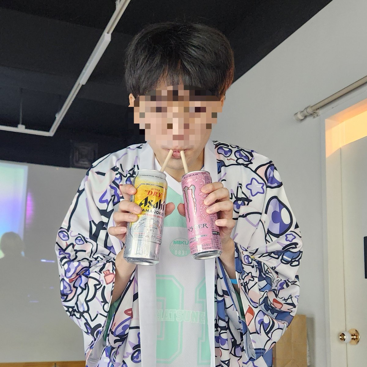 rof_otaku's tweet photo. 그냥 최근 사진 4장을 올려봤습니다
음... https://t.co/vL7kKN8Xch