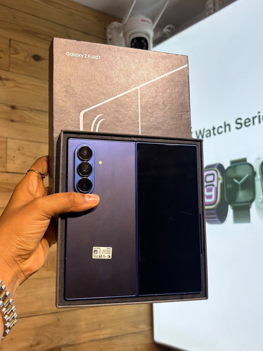 iGadgetsNG's tweet photo. Open Box Samsung Fold 7 256GB 
Physical &amp; Esim 

N1,550,000

For more info kindly contact us : 08104373564 (WhatsApp only) or send a DM https://t.co/M1w1G68zJf