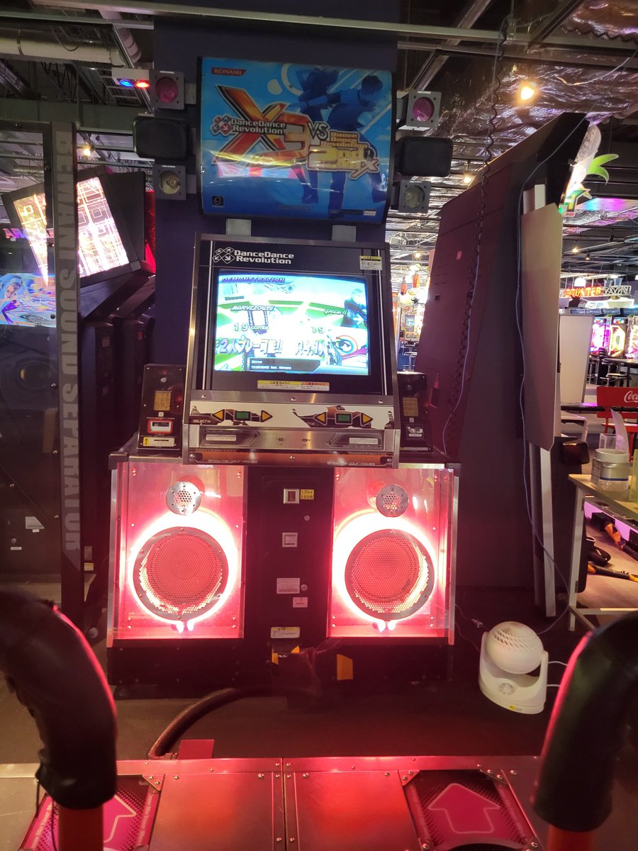 _mm0518_'s tweet photo. にろちゃんとX2踏みにつくば行ってきた！
ゆにぞう10年ぶりくらいにやった！

あとイフユーリミ出すのめっちゃ苦労したw https://t.co/6SFjN2b3jN