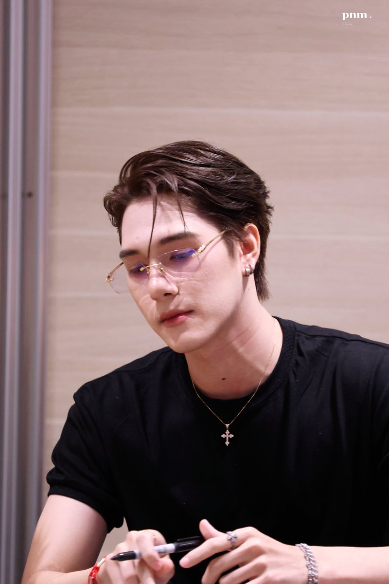 realpnm's tweet photo. นานิทำไรๆๆ กุเดรส กุตรายยยย หล่อมาก😭😭😭😭😭😭😭😭😭😭😭

SKYNANI SMYLENEONA FANSIGN

#งานมหกรรมนิยายนานาชาติ2026xSkyNani
⋆⌁ @Hirunkit_ ⌁ #hirunkit_ ˚ 𓈒 https://t.co/3vRELsNgX6