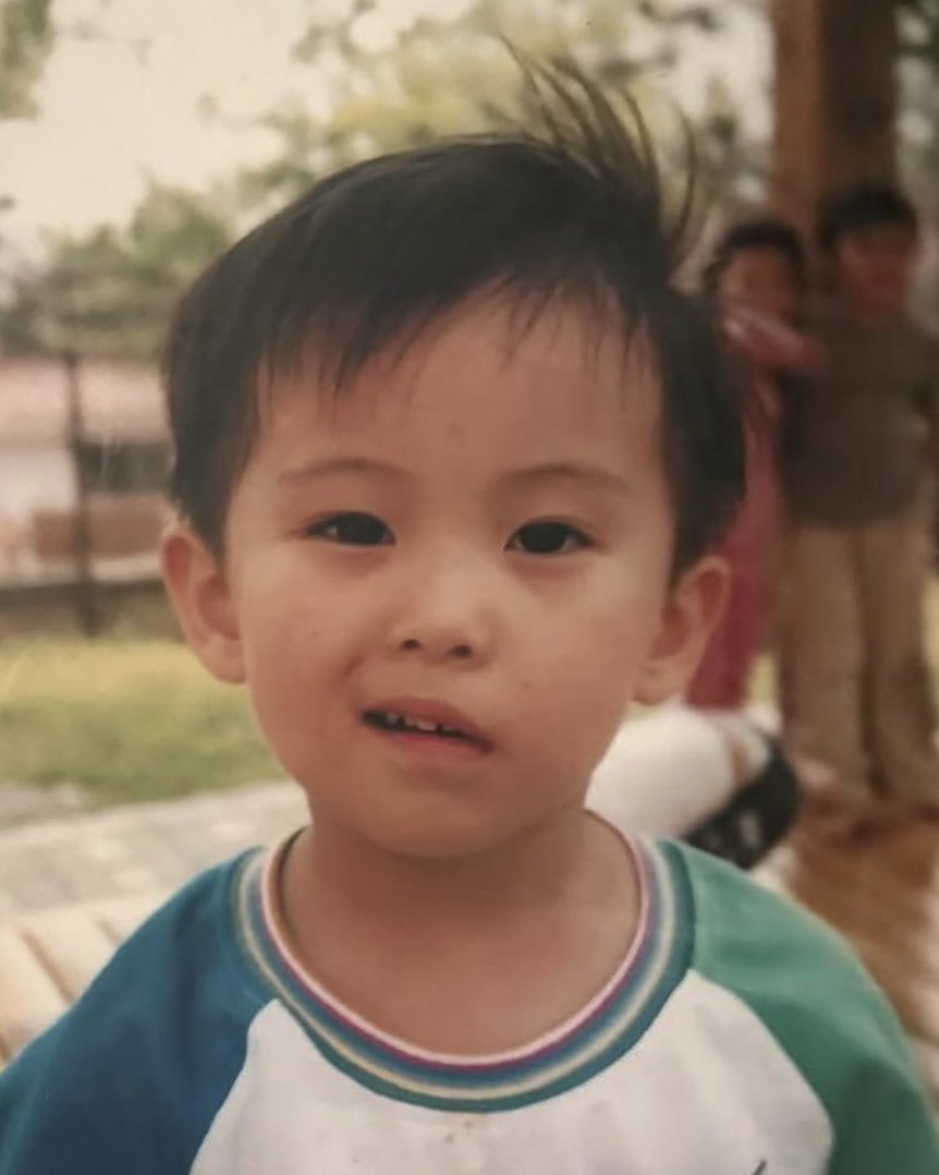 arlynjong's tweet photo. “โหน้อง ขับรถชนพี่ ไม่ลงมาขอโทษ ไม่ลงมาดูเลย แล้วขับหนีมาตั้งไกล โอ้โหอะไรวะคนไทย”

“วอดส์?” https://t.co/oxcgH9Uz88