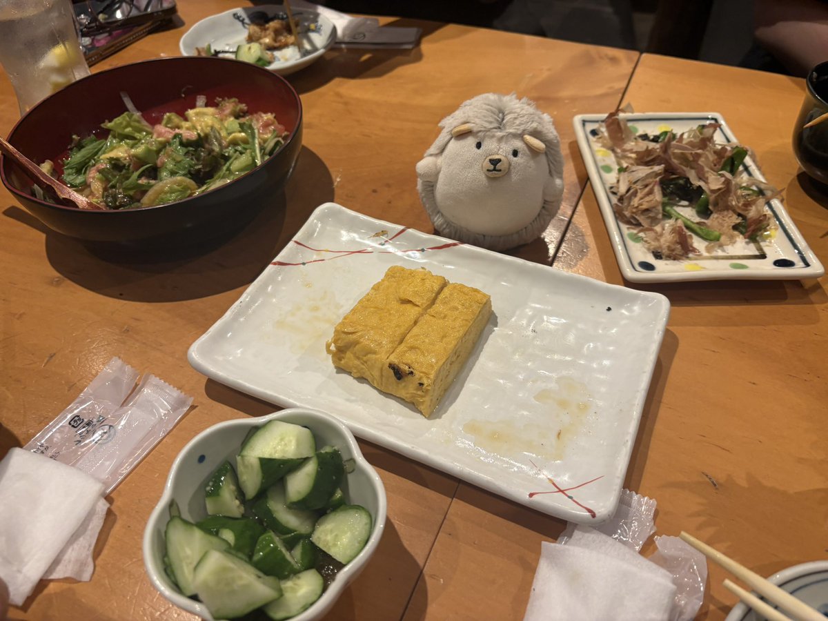 kkrcho2's tweet photo. #ぬい活 #右傾き係長 #今日はセンターパート https://t.co/R3K7PPiw2s