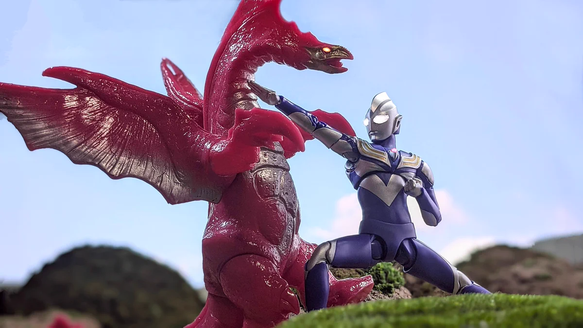 ウルトラマンティガ フィギュアーツ メルバ 怪獣 The Great Evolution