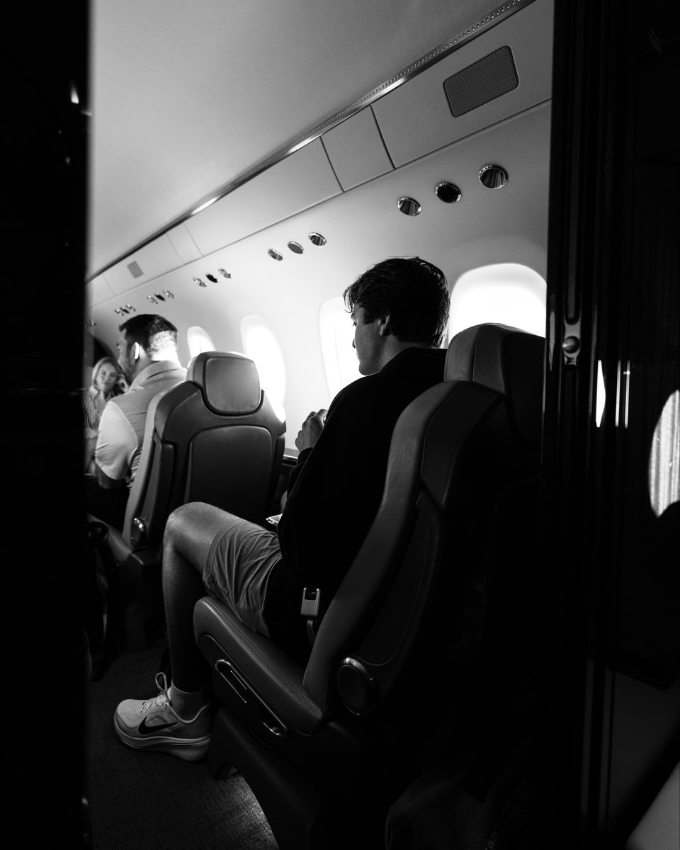 OhioStateFB's tweet photo. Chicago bound ✈️ https://t.co/e0f1Y7UVAY