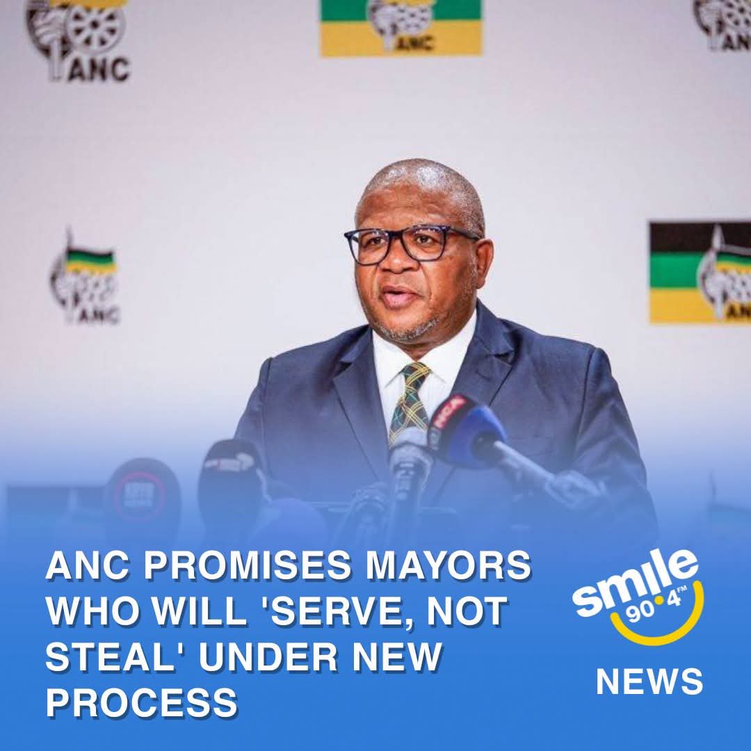 KaraboKhakhau's tweet photo. 🇿🇦 Is this an admission of guilt? So the SG of the ANC knows that ANC Mayors have been stealing the people's money? So, when is he laying charges against his criminals? https://t.co/P4Lz2nKDdv