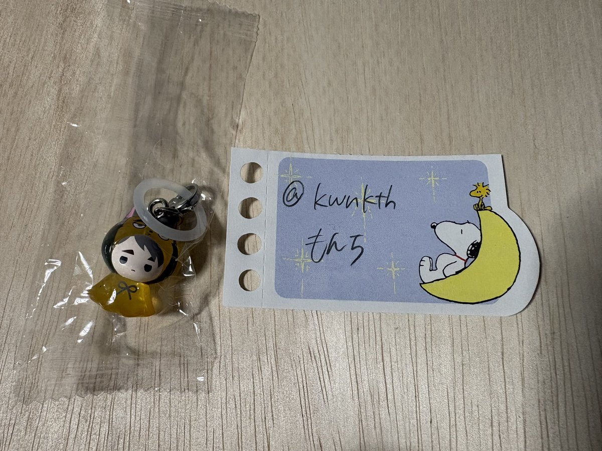 kwnkth's tweet photo. @pyonpyon_012 こんばんは。検索から失礼致します。

当方、宮治を所持しております。黒尾との交換は可能でしょうか？

バージョン違いにはなりますがご検討よろしくお願い致します。 https://t.co/JEMlt0Xlmc