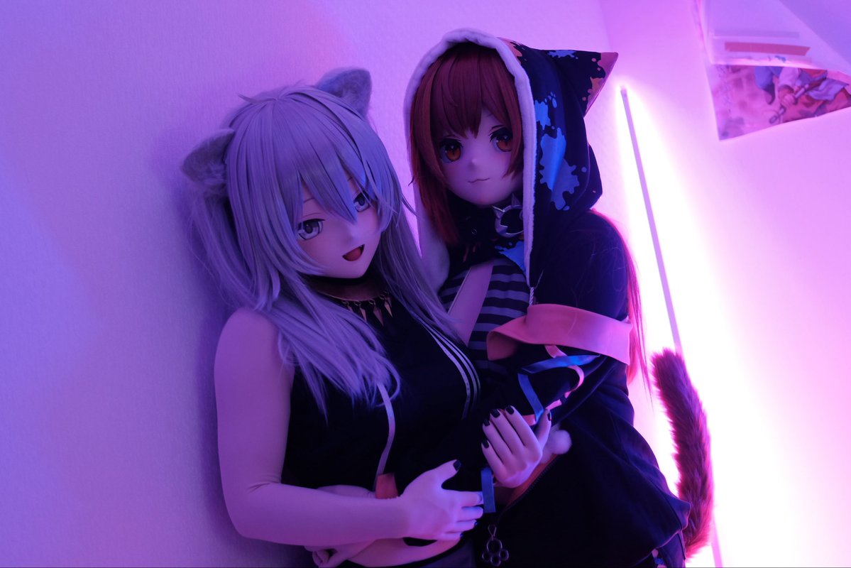 shjing339294's tweet photo. ゲーセンで猫汰つなちゃんとKOF対戦できてマジで楽しかった！✊🏻✊🏻 いい感じ〜いい感じ〜🤤

📸：ㄨㄋ
🐈：@Fubuki_neko_kig 
#kigurumi #着ぐるみ
#ホロライブ  #ししらーと #VSPO #猫汰つな https://t.co/0UyRrkjgNc