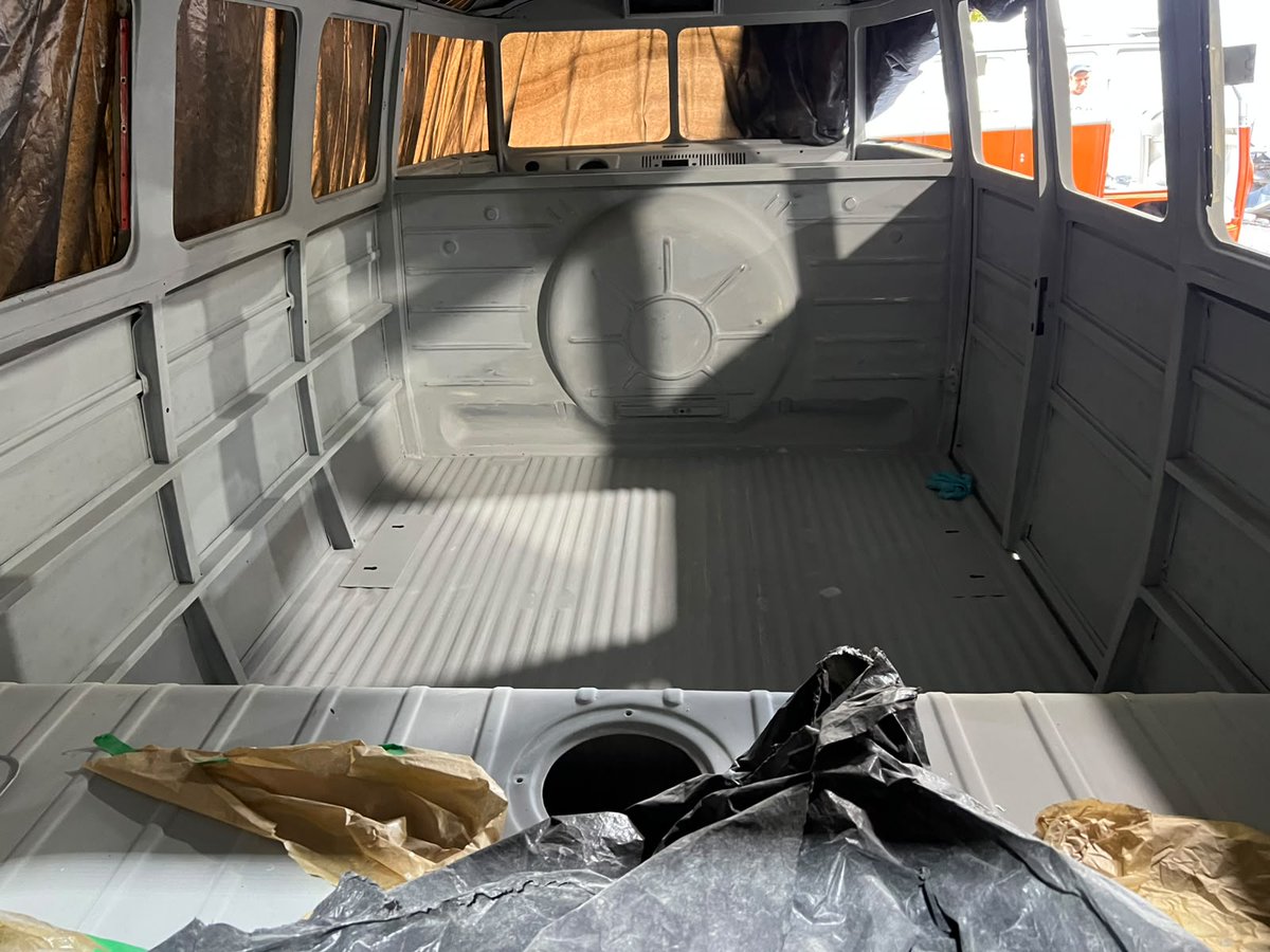 BRClassicCars's tweet photo. This is a 1959 11 windows bus for sale. It takes around 3 months to finish this restoration. Contact us for more details sales@brazilianclassiccars.com Whats app +5541999728218 #aircooled #classiccarsforsale #vwt1 #vwsplitwindowbus #vwbus #projectcar
β¬47.500,00 + shipping https://t.co/9PTE1XcQno