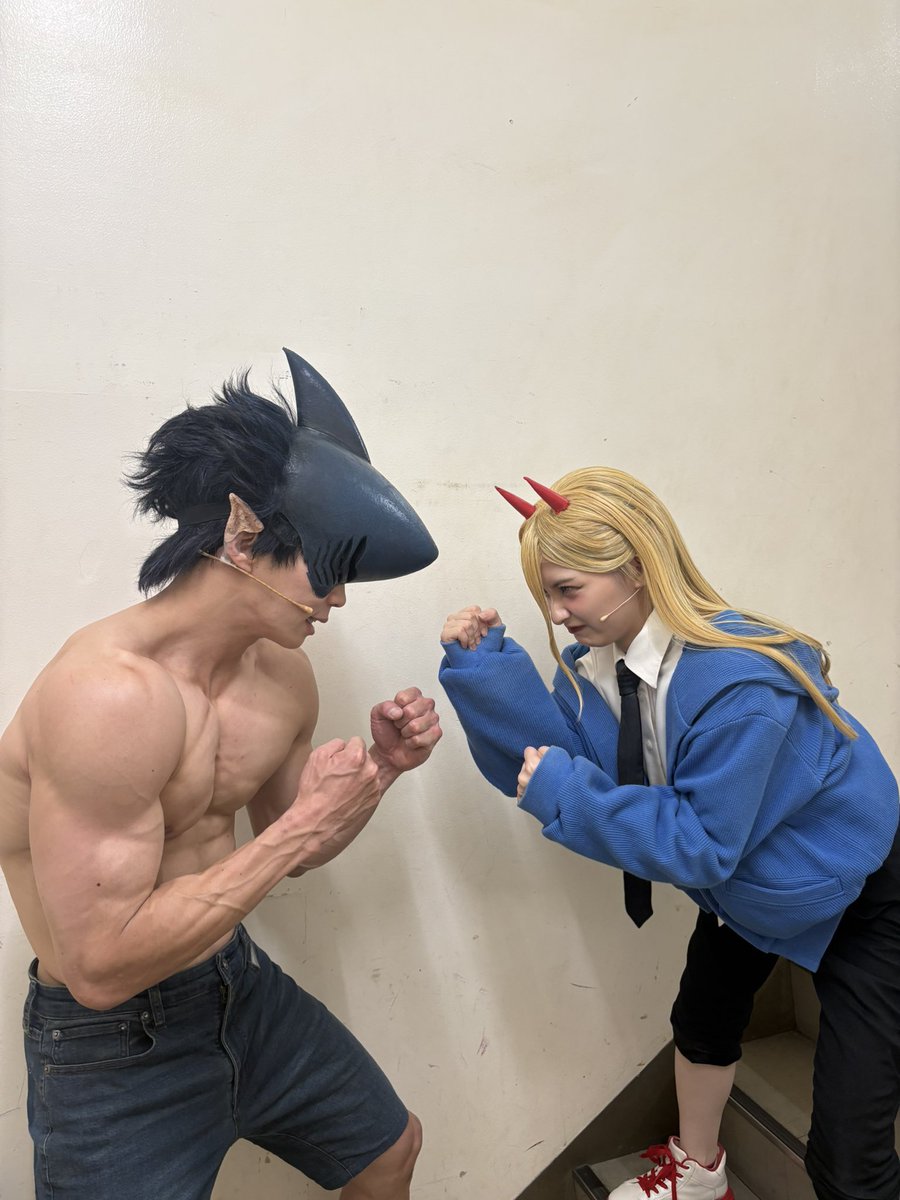 kajikajihaya's tweet photo. 本日も #チェンステ　ありがとうございました！

🩸ワシのほうが強い！

🦈チェンソー様！最強！！
チェンソー様！最強ーーーー！！！

🩸誰もデンジの話などしておらん💪

🦈チェンソー様！！！！
最高ーーーー！！！チェンソー様最強ーーーーーーー！！！ https://t.co/4BHAhmGIhg