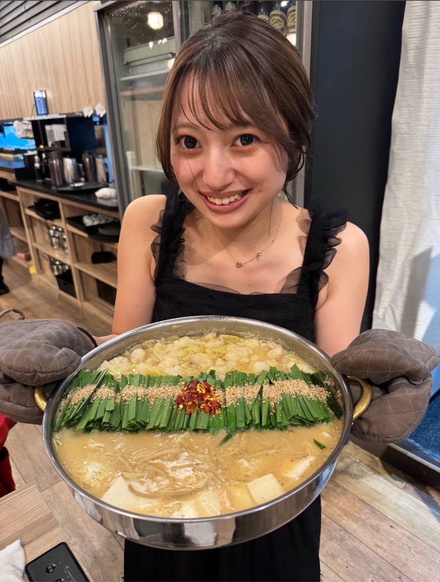 Cocona__o6's tweet photo. こんばんは🫶🏻

レッスン頑張ってきたよ➰💖

昨日新しいお洋服かって気分るんるんです💫

この前のもつ鍋🍲 https://t.co/wtOLGygaxi