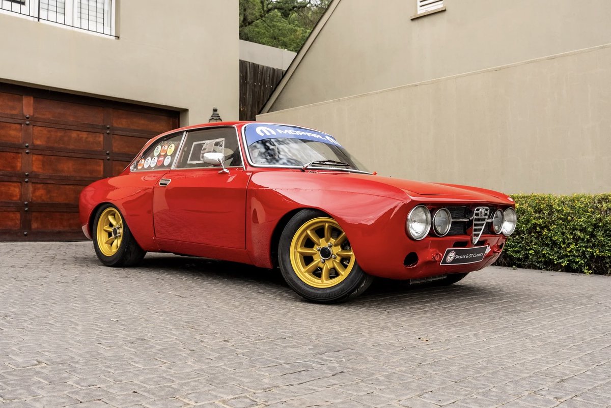 chasinglimits1's tweet photo. Badass Classic Alfa Romeo 🍀🇮🇹 https://t.co/zSUQm4ebAZ