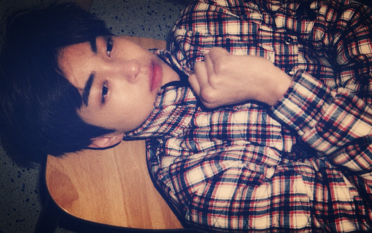 AKHGALLERY's tweet photo. #KEONHO #건호 https://t.co/eWQSzhWCEf