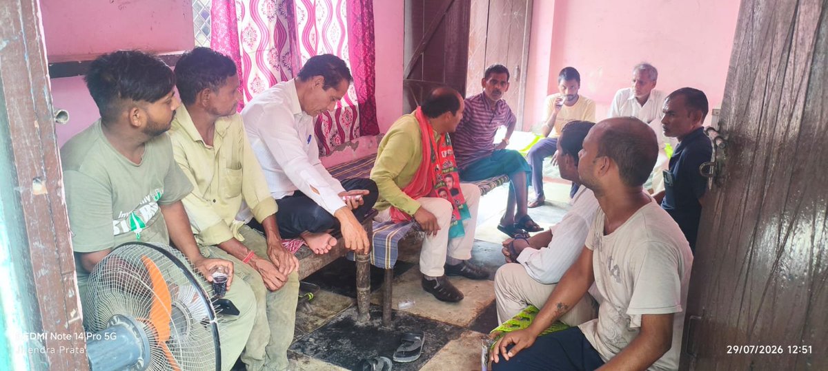 ap_maharaj's tweet photo. धनौरा विधानसभा39 के बछरायूं वार्ड 02 में @jpsinghsp39 #जितेन्द्र_प्रताप_सिंह का चुनावी जनसंपर्क। @yadavakhilesh @mediacellsp @samajwadiparty @dimpleyadav @MPDharmendraYdv @rajkumarbhatisp @alokranjanias https://t.co/TzpYQS0e64