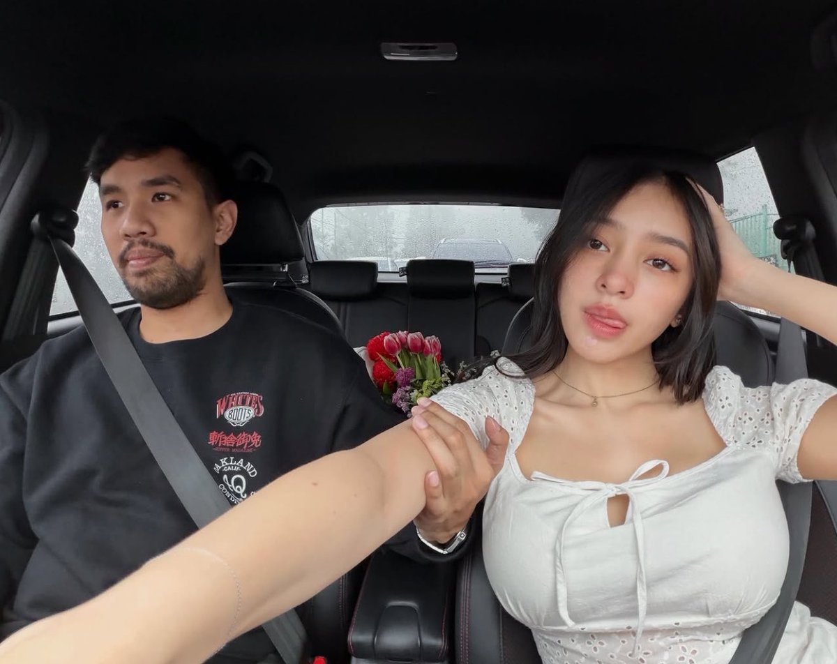 insidefolkative's tweet photo. Potret Amanda Zahra bersama sang suami melalui postingan terbaru Instagram. https://t.co/EVs2bDPK3m