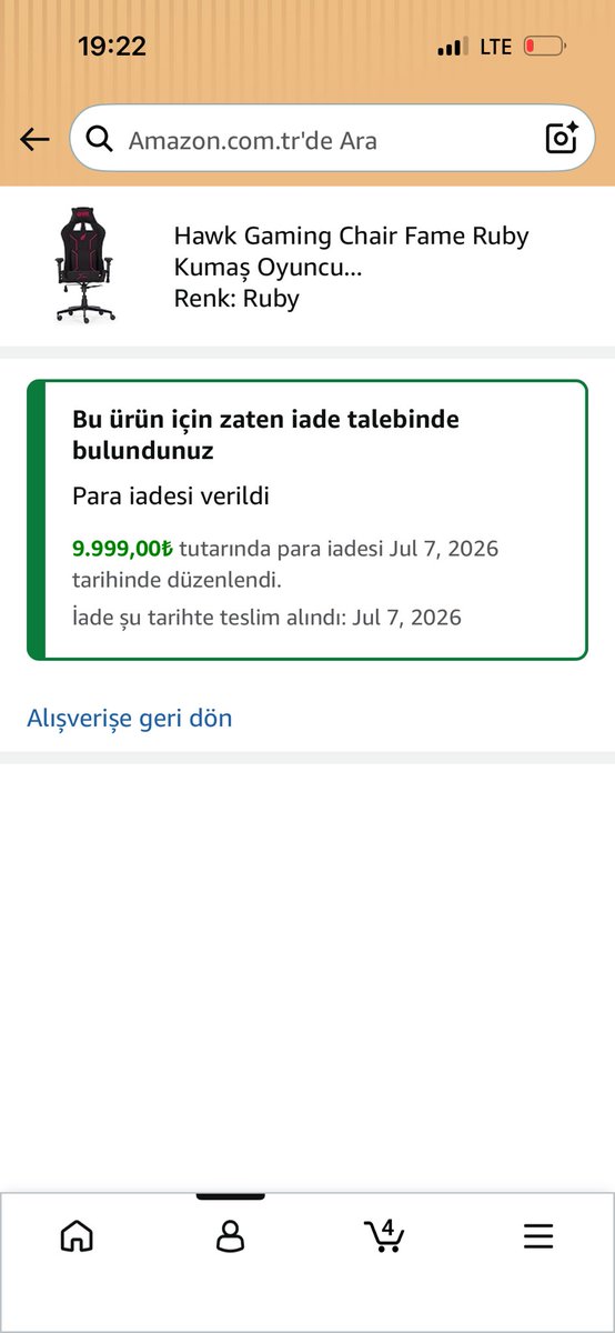 tuketicideney's tweet photo. Amazon Türkiye’de 9.999 TL’ye alınan Hawk oyuncu koltuğu teslim edilmedi; yanlış ürün gönderimi sonrası müşteriden ürünü zamlı fiyattan yeniden alması istendiği belirtildi.

♦️Takipçi şikâyeti:

“22 Haziran’da Amazon Türkiye üzerinden 9.999 TL’ye, 6 taksit seçeneğiyle Hawk oyuncu koltuğu sipariş ettim.

Ancak ürün kargoda bekletildi ve tarafıma teslim edilmeden 7 Temmuz’da satıcıya iade sürecine girdi.

Bu nedenle aynı ürünü 9 Temmuz’da bu kez 10.374 TL’ye yeniden sipariş etmek zorunda kaldım.

17 Temmuz’da günler sonra teslim edilen ürün ise yanlış renk ve bir alt model olarak gönderildi.

Ürünü mecburen iade etmek zorunda kaldım.

Bu süreçte ürünün Amazon’daki fiyatı 11.500 TL’ye, piyasadaki taksitli fiyatı ise 17.406,81 TL’ye yükseldi.

Amazon yetkilileri, kendi süreçlerinden kaynaklanan bu mağduriyeti farksız değişimle çözmek yerine, ürünü güncel yüksek fiyattan tekrar satın almamı, teslimattan sonra aradaki farkın hediye kartı olarak tanımlanacağını söyledi.

Nakit olarak ödediğim paranın hediye kartına bağlanmasını ve tüm riskin bana yüklenmesini kabul etmedim.

Yasal haklarımı hatırlattığımda ise müşteri temsilcisi, ‘Farkı alamazsınız, yardımcı olacağım konu yok’ diyerek görüşmeyi sonlandırdı.

Amazon’a yazılı olarak 48 saatlik ihtar verdim.

Süre dolduğunda ürünü Hepsiburada üzerinden 17.406,81 TL’ye ikame alımla temin edeceğim.

İlk alış fiyatımla oluşan 7.407,81 TL’lik net fiyat farkını da Tüketici Hakem Heyeti ve yargı yolu üzerinden talep edeceğim.

Amazon Türkiye’den, teslim edilmeyen ilk sipariş ve yanlış gönderilen ikinci ürün nedeniyle oluşan mağduriyetimin giderilmesini, fiyat farkının hediye kartı dayatması olmadan karşılanmasını ve sürecin tüketici haklarına uygun şekilde çözüme kavuşturulmasını talep ediyorum.”