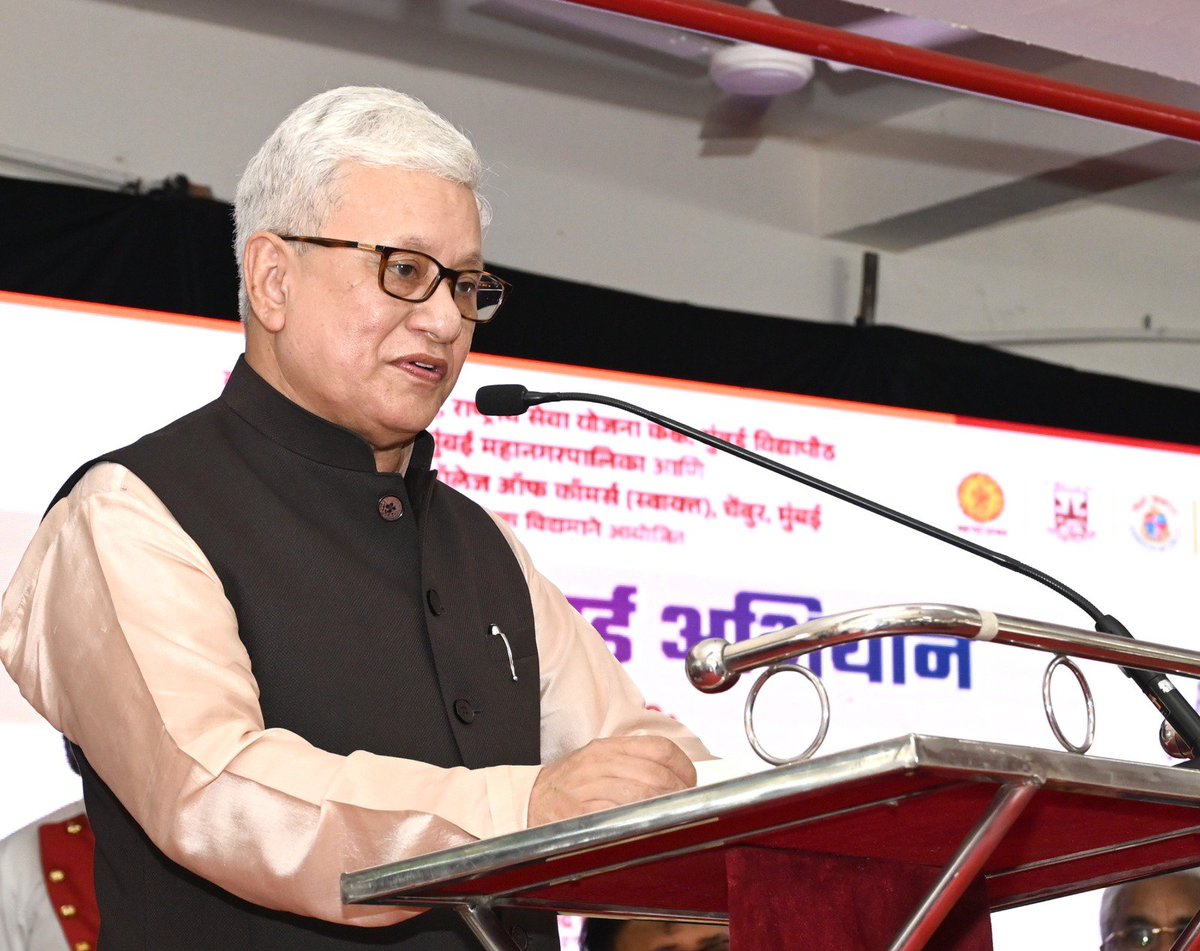mybmchealth's tweet photo. 🔹महाराष्ट्र लोकभवन, बृहन्मुंबई महानगरपालिका, मुंबई विद्यापीठाच्या राष्ट्रीय सेवा योजना (NSS) कक्ष आणि श्री. नारायण गुरू कॉलेज ऑफ कॉमर्स, चेंबूर यांच्या संयुक्त विद्यमाने 'टीबीमुक्त मुंबई' अभियानांतर्गत आज जनजागृती फेरीचे आयोजन करण्यात आले.
(१/३) https://t.co/QcdkTLLcsb