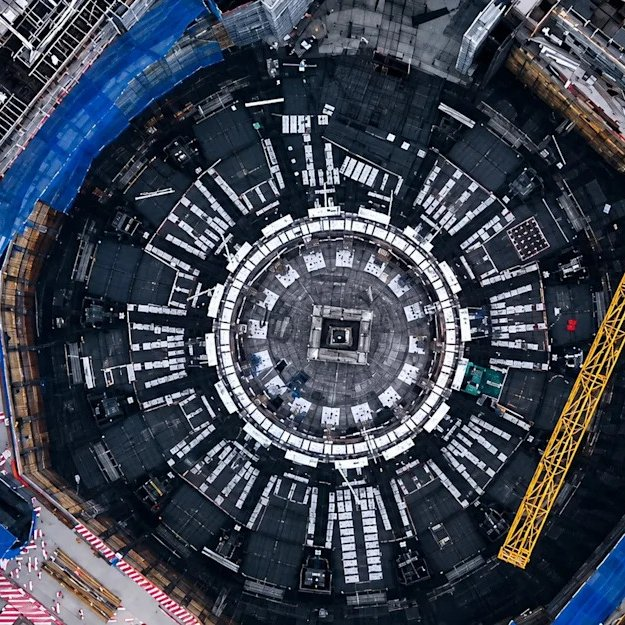 valuetainment's tweet photo. JUST IN: China has just finished building the world's largest magnet to power its artificial sun project, which aims to produce unlimited clean energy. https://t.co/0xuWdPhb5w