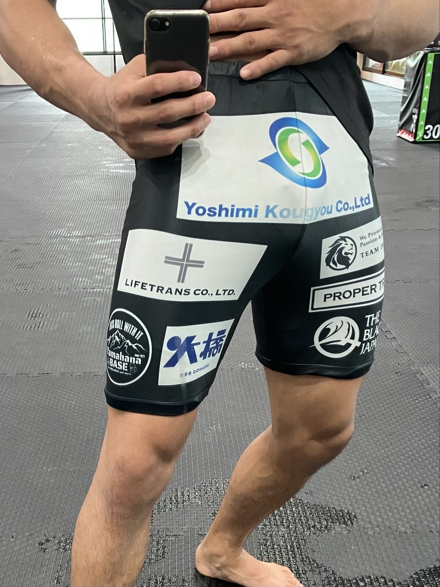 iinoy_05's tweet photo. 【タイ合宿　番外編】
こうしてタイへ来て、日々成長できる環境でトレーニングに打ち込めているのは、スポンサーの皆様のご支援のお陰です

心より感謝申し上げます
合宿もラストスパート
最後までやりきます！

コップンカップ🇹🇭🙏 https://t.co/LXJXHNKeGq