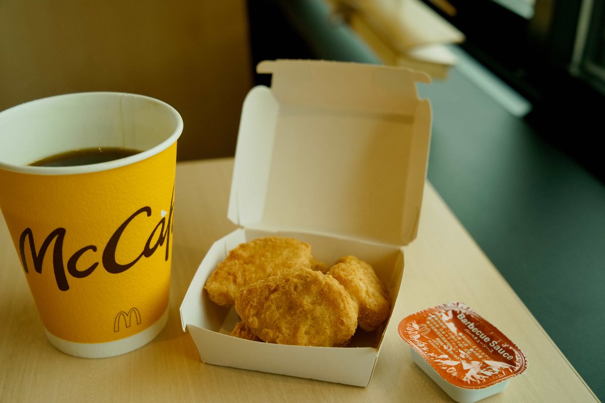 netzawar1's tweet photo. 先日の朝マックのお色直し。
今更だけど、現地でカメラでデータアップしようとしたら
RAWで撮ったらあかんかったのか？ https://t.co/tWgKlA0oKl