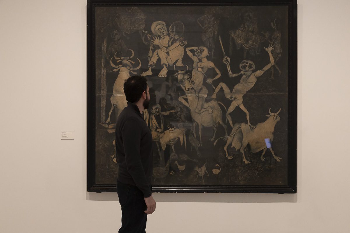 hoyesarte_com's tweet photo. 👉 El @museoreinasofia confronta el 'Guernica' con 'African Guernica', el monumental dibujo con el que Dumile Feni denunció el horror del apartheid 

😭 Dos obras frente a frente, un mismo grito contra la opresión

ℹ️https://t.co/2VbQaDKMha

#Guernica #Picasso #DumileFeni https://t.co/2iewuyh2Kh
