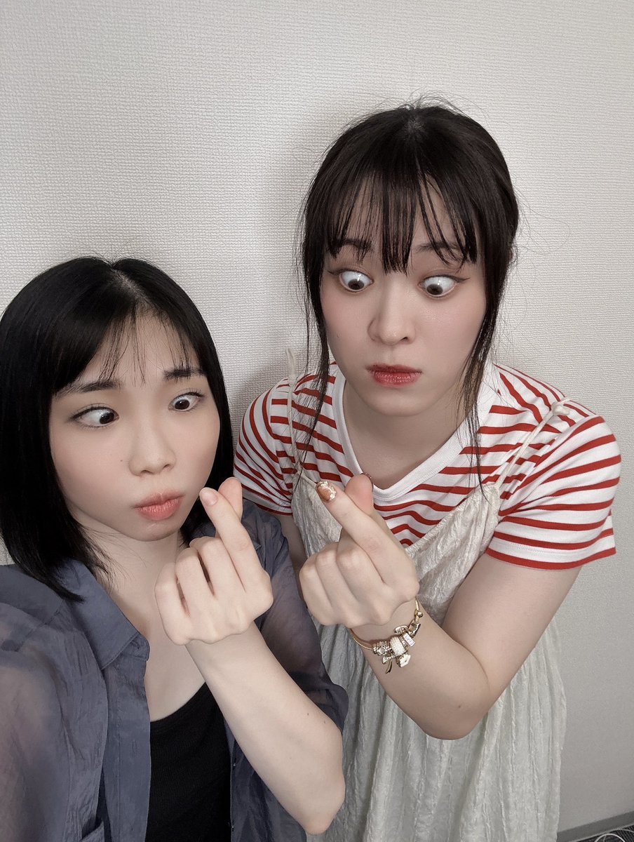 Hiyori_Manase's tweet photo. #ひびびより 第7回お聴きいただきありがとうございました！

色んなハートショットです🫶📸
私が思い浮かべたおかしなハートポーズで、渋い顔してる真名瀬もいます🤣♥

おひさま組の皆さんは、ハートポーズと言われて思い浮かべるポーズはどんなのでしたか？ https://t.co/P3Y2Dla1UE