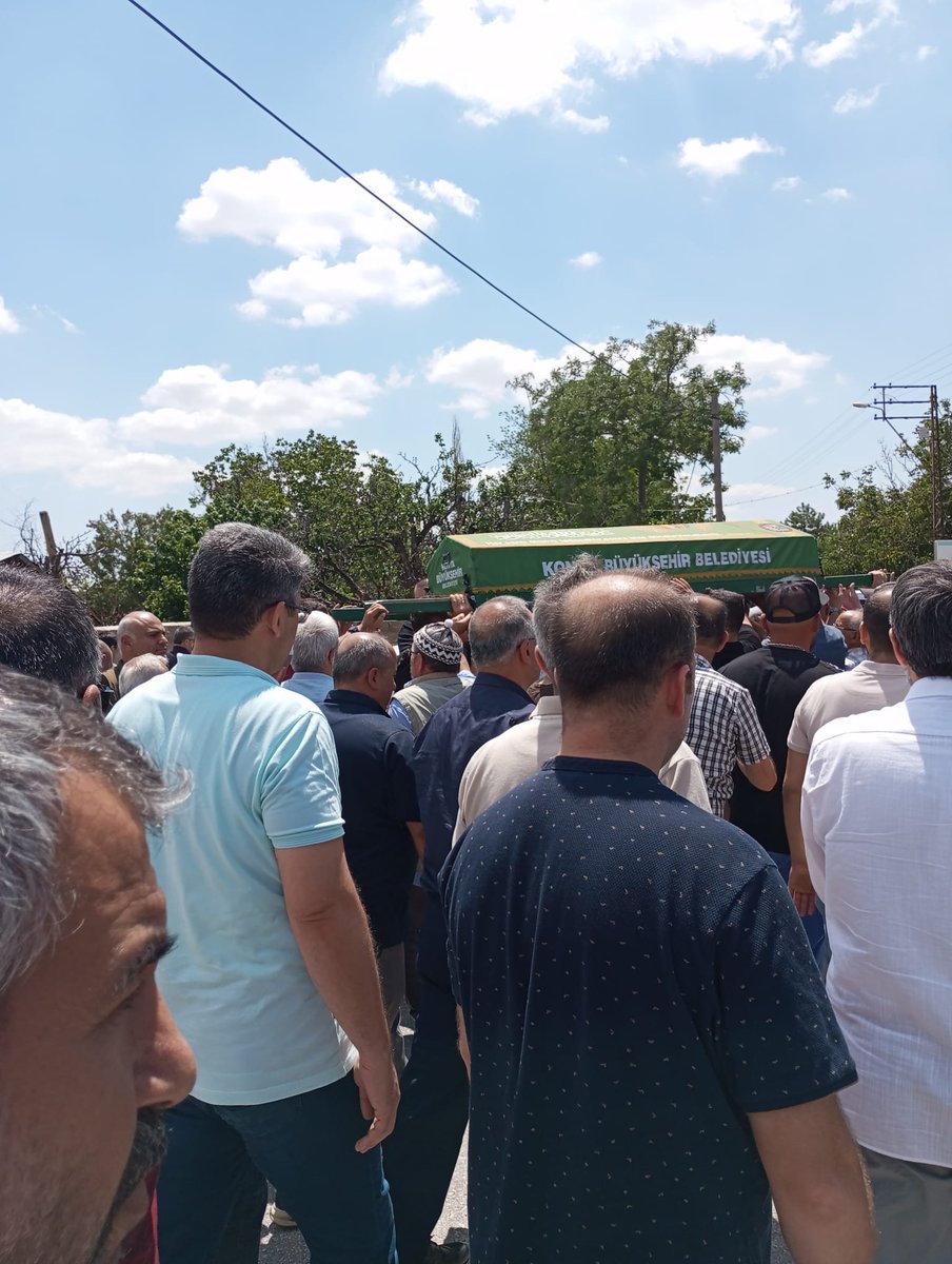 denizcilikgm's tweet photo. Genel Müdürlüğümüz Ana Arama  Kurtarma Koordinasyon Merkezi'mizde görev yapan Denizcilik Uzmanı Kapt. Ahmet Şevik'i Konya’da son yolculuğuna uğurladık.

Merhum mesai arkadaşımıza Allah'tan rahmet; kederli ailesine ve yakınlarına sabır, tüm çalışma arkadaşlarımıza başsağlığı diliyoruz.