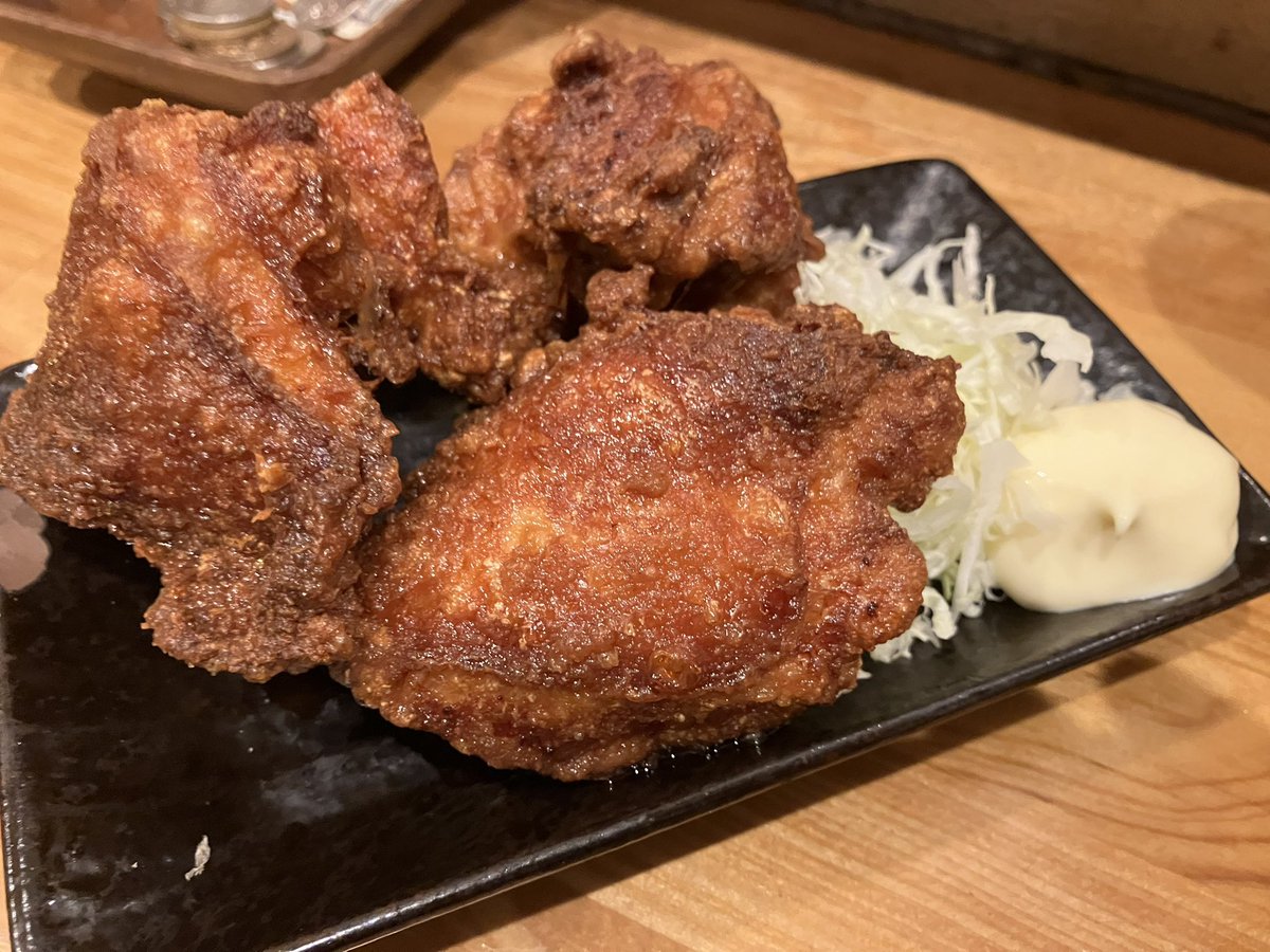 Sun69Good's tweet photo. 昨夜のウチに夕飯仕込んでおいたので
独り寄り道🍺

2号は夏休みなのに部活でエリアの大会🎺
金賞＆推薦で県大会へ❗️
お疲れ様でした🤗

カレーにチキンカツ乗せてリクエスト😅
酔っ払いオヤジ帰宅後、揚げ物やりました🤣

#寄り道
#立ち飲み
#吹奏楽部
#チキンカツカレー https://t.co/l0rTRDO8rk