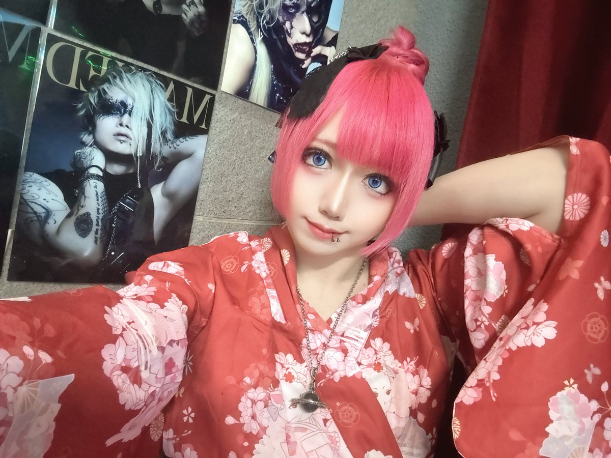 blz_kururu's tweet photo. きーみーがーいた夏は🎶遠い夢の中～🎶
麒麟浴衣祭2026浴衣ライブありがとうございました✨BGMから夏祭りでテンション上がった！
MASKEDみおぴくんポーズ∠(　˙-˙  )／ https://t.co/6EtKXy83Mz
