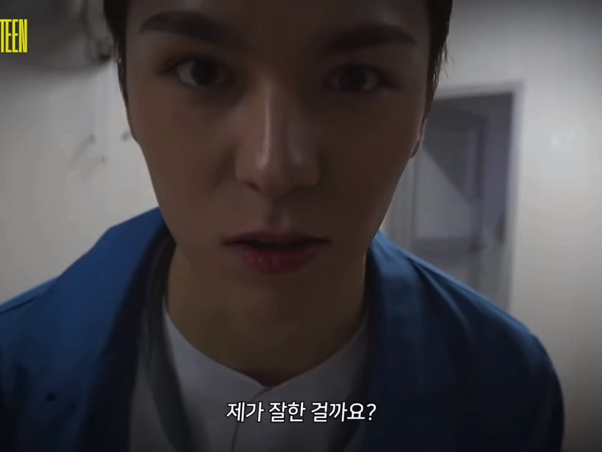 _chwenotchew218's tweet photo. 버논이 숟가락 가지고 불안해가지구설랑, 마음의 안정 필요할때마다 카메라 찾아와서 말거는거 너무 귀여움 ㅋㅋㅋㅋㅋㅋㅋㅋㅋㅋㅋ 
우리집 고양이가 사랑스럽다,,,,

🐻‍❄️ 나한테 숟가락을 왜준거야
🐻‍❄️ 제가 잘한 걸까요? 잘 모르겠어요 https://t.co/cAGwHSLan1