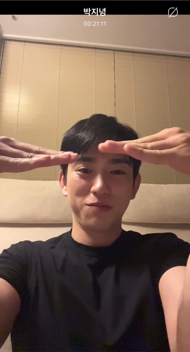 autumnjinyoung's tweet photo. 내 친구 지녕! 🧡 https://t.co/Rx6jxLKItT