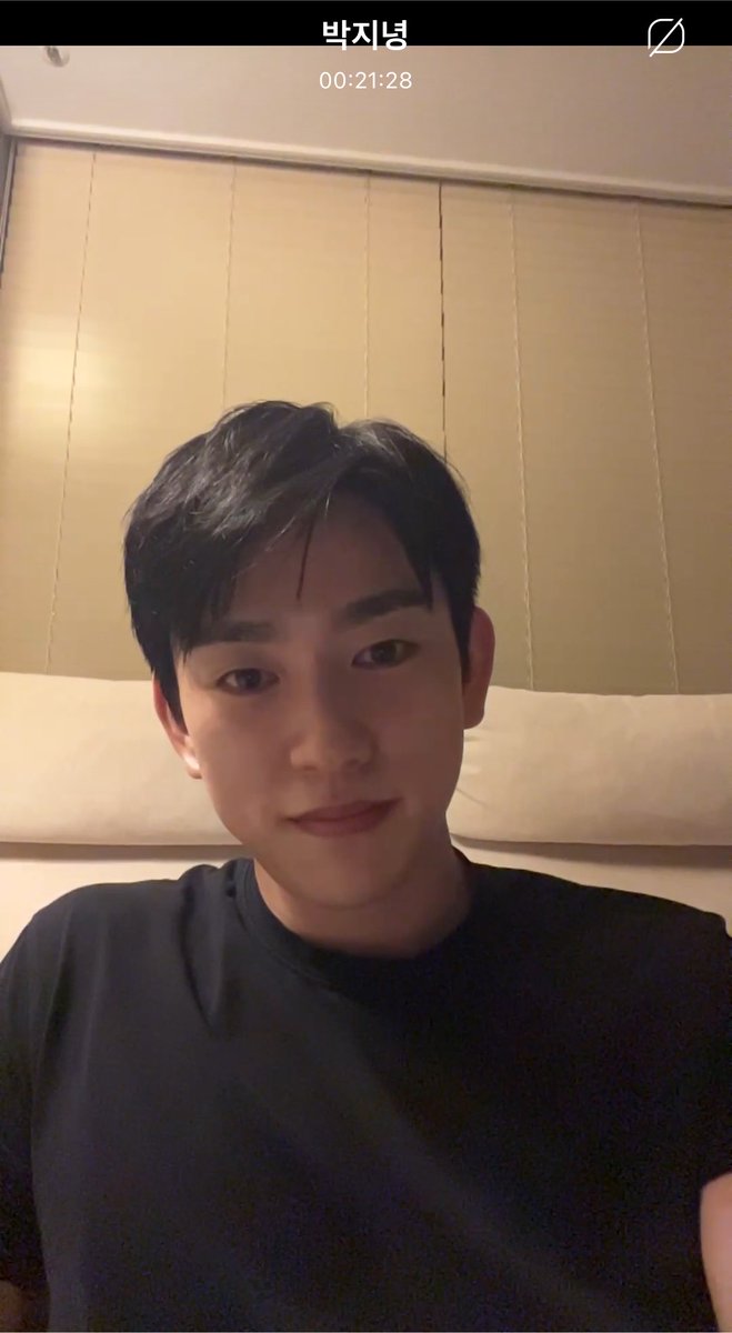 autumnjinyoung's tweet photo. 내 친구 지녕! 🧡 https://t.co/Rx6jxLKItT