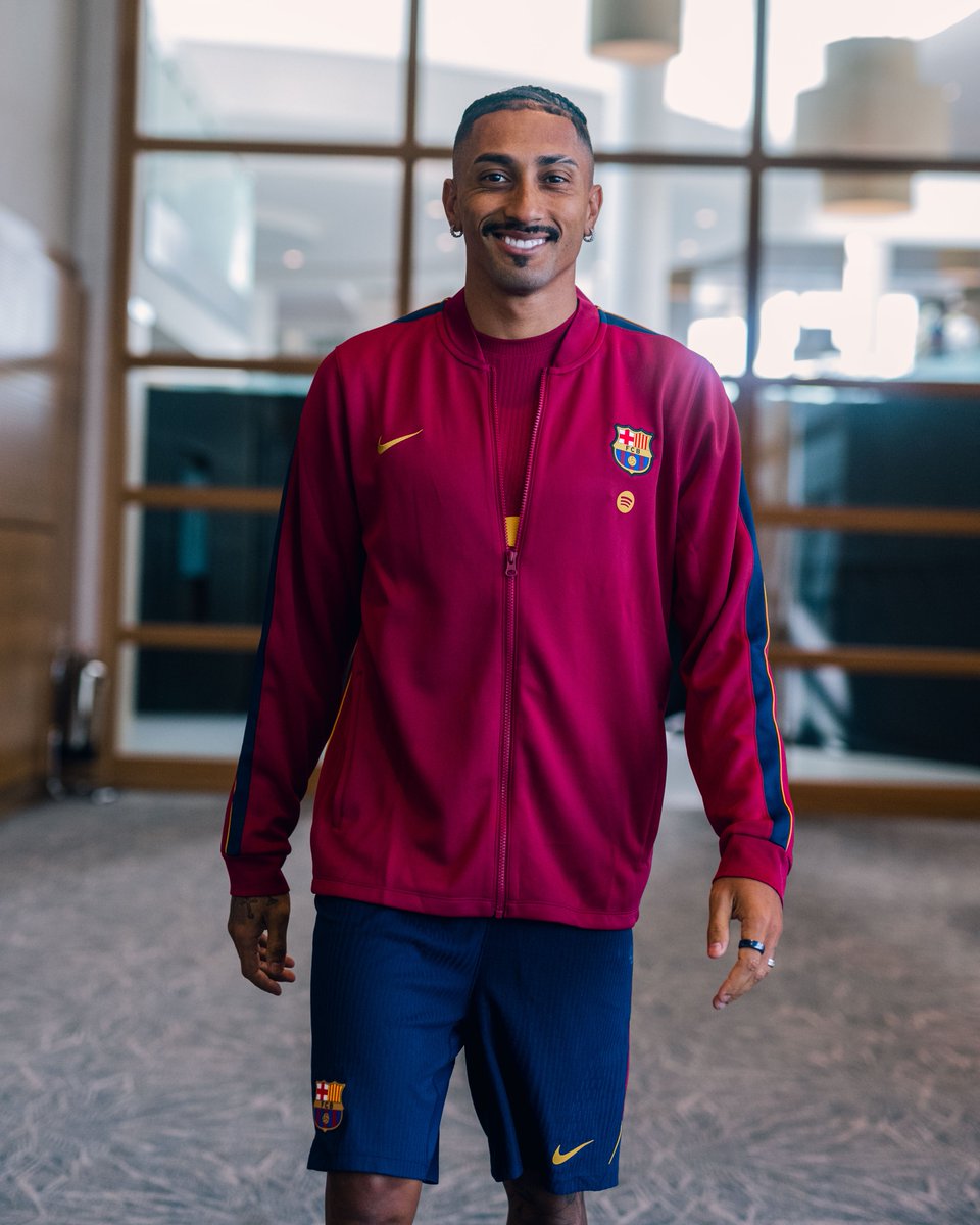 FCBarcelona_es's tweet photo. Mirad quién se ha unido a nuestra expedición 👀 https://t.co/bnEsV6q3ig