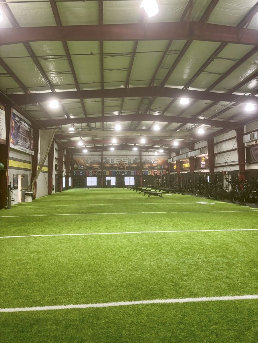 Tonyrazz03's tweet photo. NFL Training Camp is here! Wanted to wish some my guys good luck! Go Compete!! @TEST_Football @QBIQsystem https://t.co/bcxWiDwOgJ