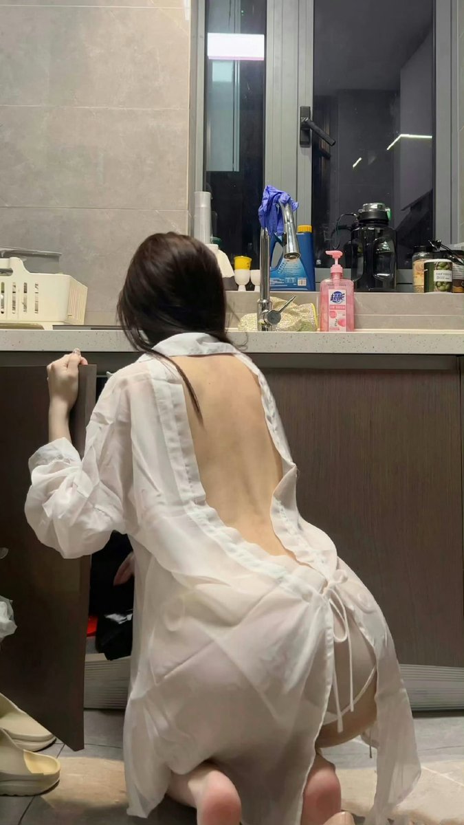 amiel_lanun88's tweet photo. 会做饭的女人最迷人
#女神 #人妻 https://t.co/Hx930fGsxL