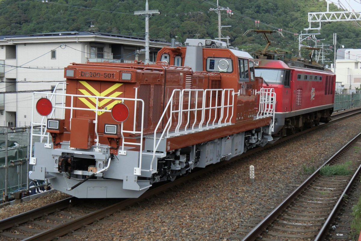 Tc221_61's tweet photo. 2026年7月29日(水)
8561レ　川崎車輌出場甲種輸送
EF510-7+DD200-501(JR北海道向け)
一応京都工臨返空も(車内からだけど) https://t.co/eHppI8Yk67