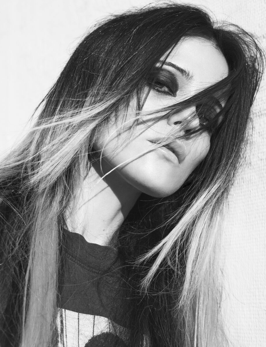 tecoapple's tweet photo. 🎧 Sky Ferreira em entrevista para a Wonderland.

- “Sinto que as pessoas estão cansadas de me ouvir dizer isso”, diz ela, rindo. “Mas estou terminando meu álbum agora.”

🔗 https://t.co/R5UWqbL4b4 https://t.co/o4uJ2K3yLL