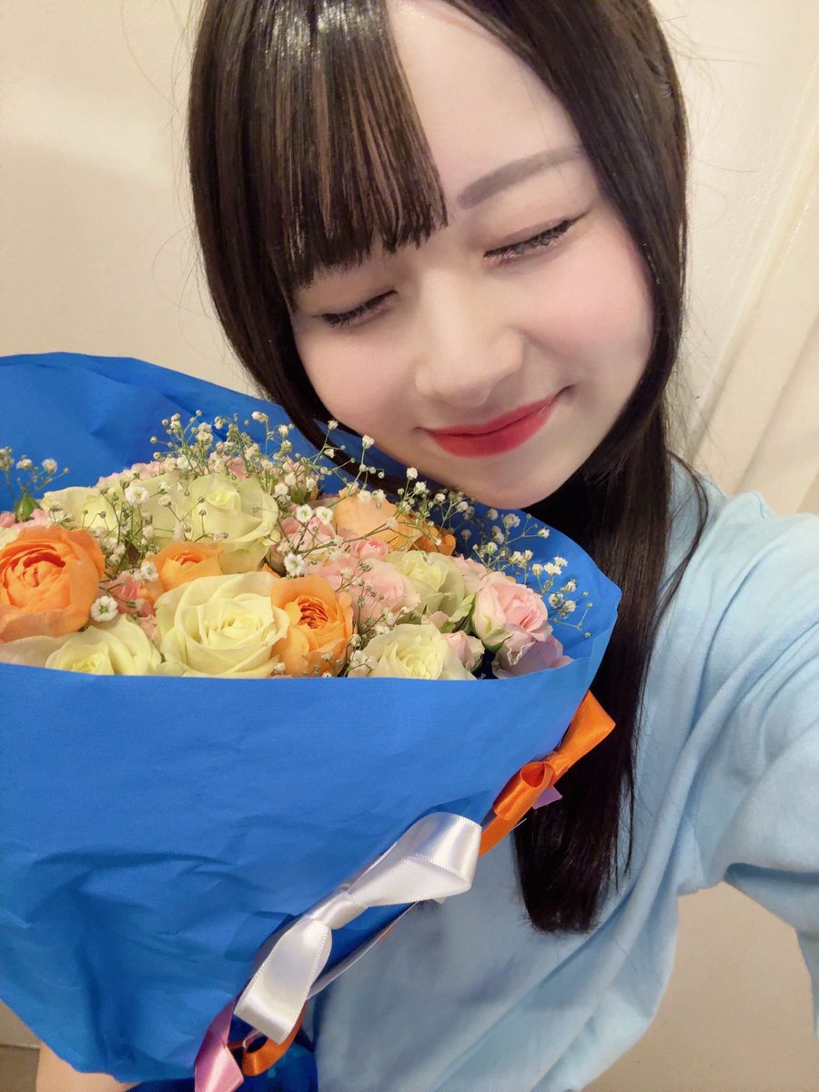 SKE48_13kisei_'s tweet photo. こはたんこと #福原心春 です！🩷🤍🧡

『 #可能性こそが未来 公演』🪄
ありがとうございました！🦋

劇場公演で沢山のことを学ばせていただきました！
ずっと夢だった大好きな劇場でパフォーマンスできたこと、ずっと忘れられない大切な思い出です。

素敵なお花もありがとうございました！💐🤍 https://t.co/ocJ3mw3lAD