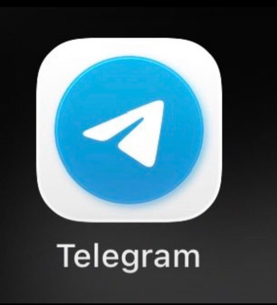 ml140126's tweet photo. Quien me pasa grupos gay de Telegram ? 🙏🏻 https://t.co/3u0NphnahU