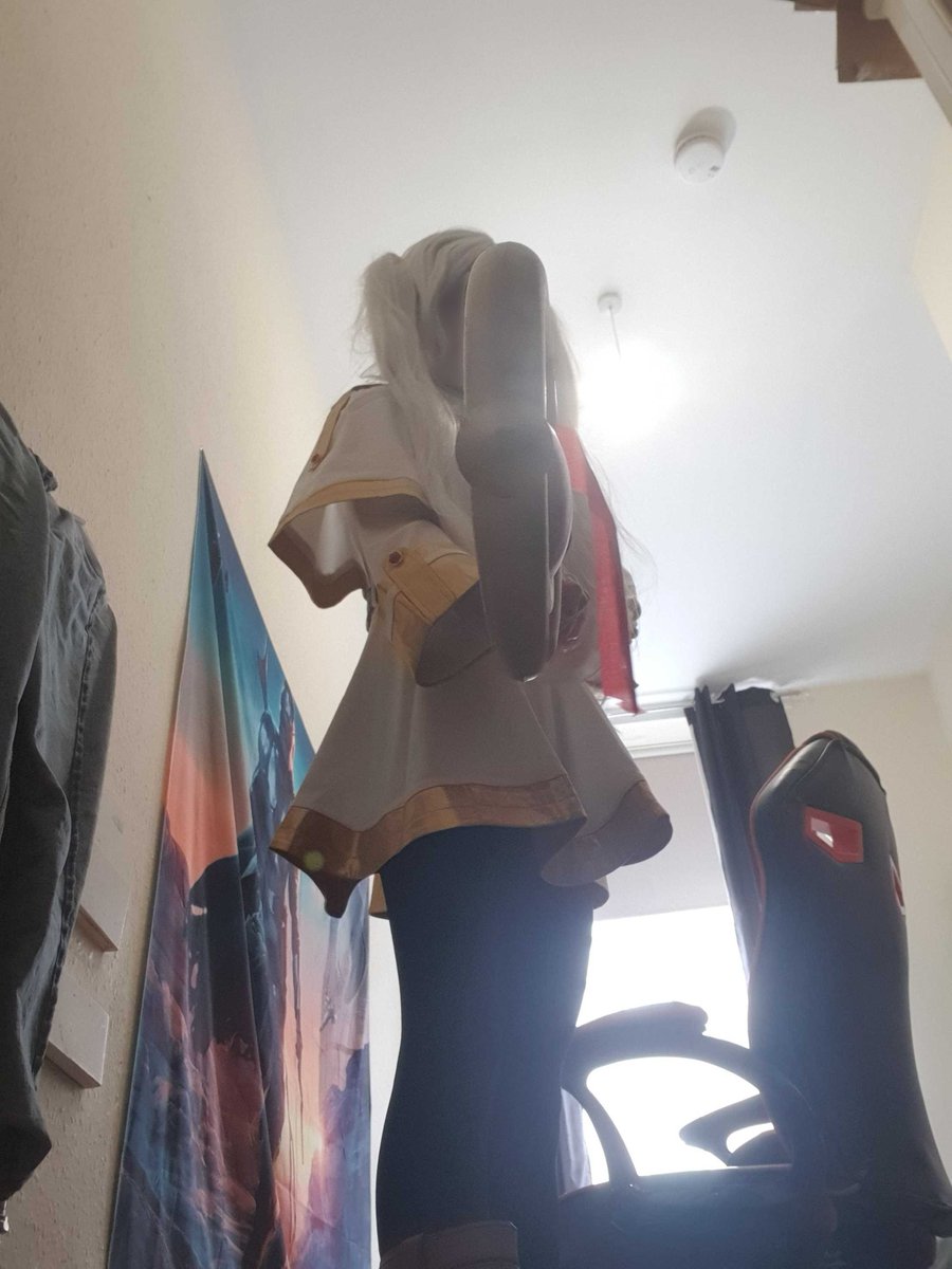 HighlanderKara's tweet photo. Frieren Cosplay!!! https://t.co/5LadTut7ii