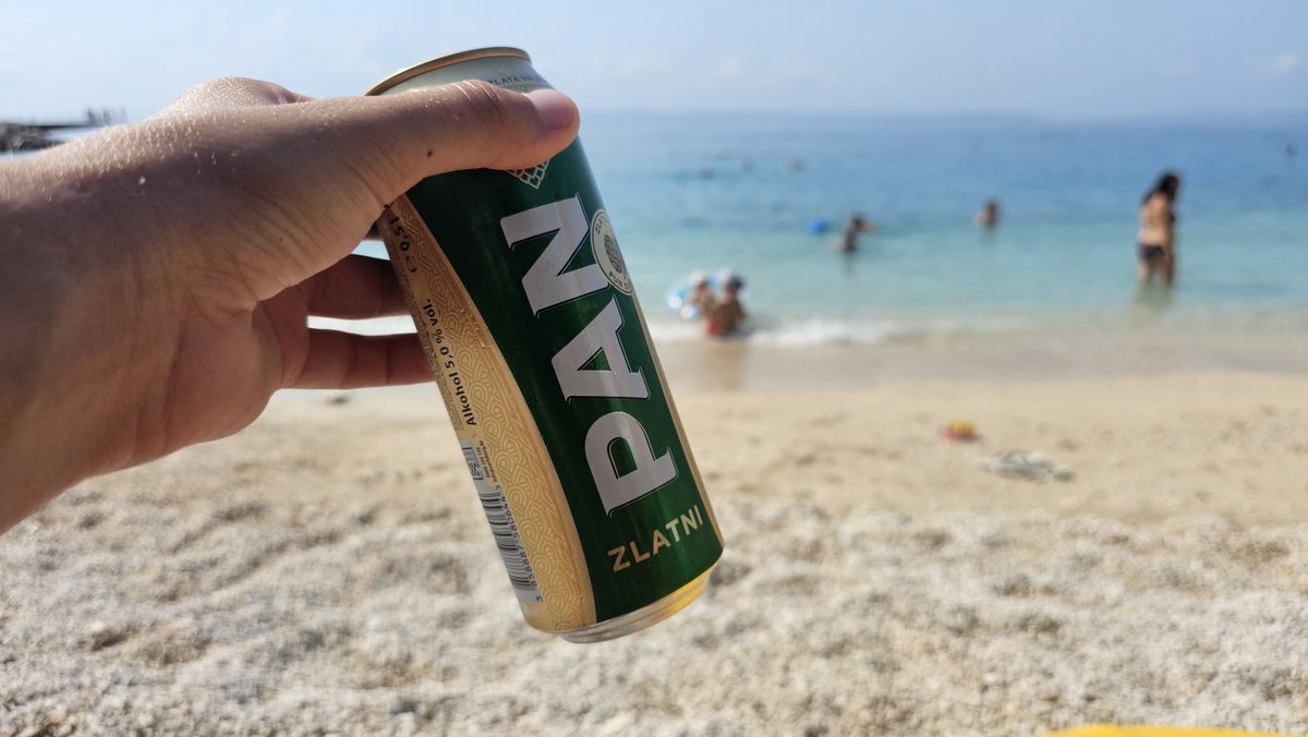 marcinello16's tweet photo. @SledziuStream Jako tako. Czy ten PAN i pani są w sobie zakochani czy ta pani tego PANa chce?? Oooj chce bardzo chce https://t.co/gW9xHziIWQ
