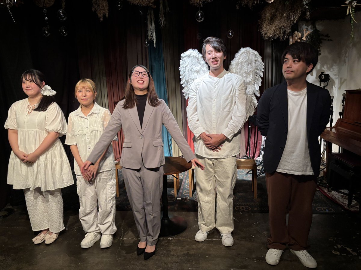 iwamotok's tweet photo. 昨日は音楽トキワ荘Vo.54と東京ララバイにご来場、配信購入くださった方々ありがとうございました！

脚本を何10と、歌を何100と作る、歌う。
｢守る事｣と｢チャレンジする｣事を繰り返しながら、生きることや人生を肯定するような場所として、これからも拡げていこうと思います🏃‍♂️

皆様ありがとう🔥 https://t.co/gwG4KdT8uT