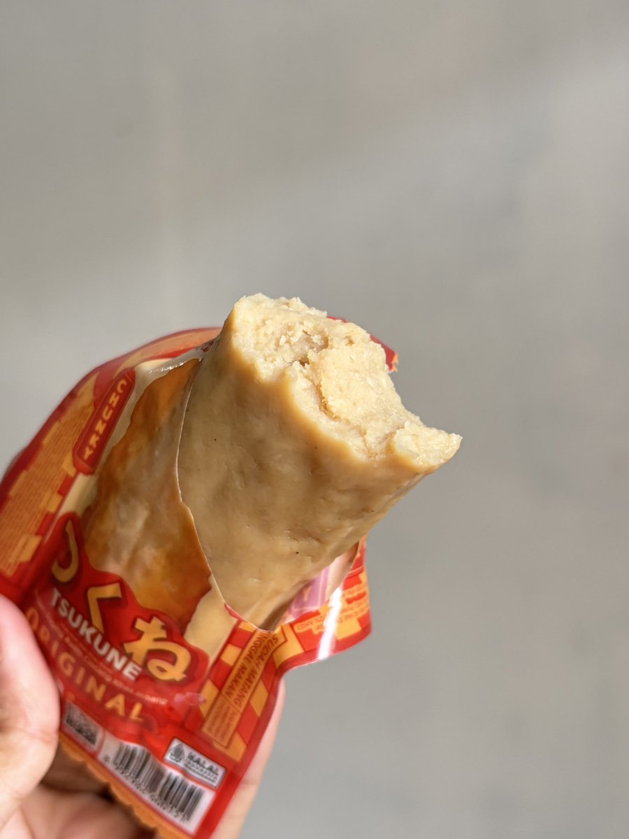 nadyakhanza's tweet photo. kalo ada orang yang gampang keracunan itu adalah gue deh, iseng beli biar jadi sarapan buat lari… nah biasanya kan cuma ada di resto jejepangan, ternyata udah ada versi instan. 

ENAAAKK BANGET… GAK NYESEL BELI DI ALFA!🤤 https://t.co/sKW7y3CpM5